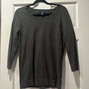 Grey ladies GAP 3 quarter length sleeve cotton sweater.